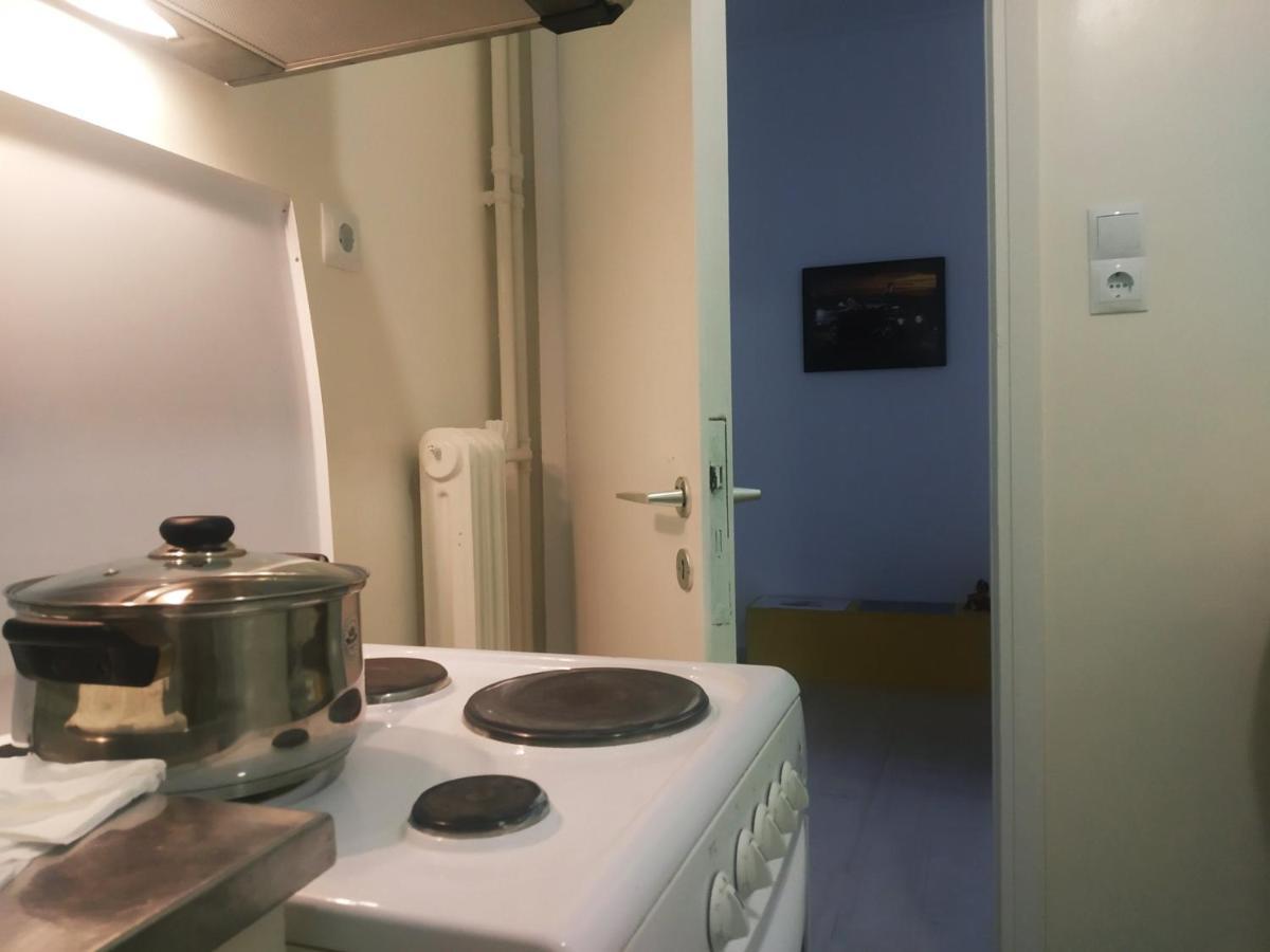 Experience An Easy Living Place Downtown In Atene Esterno foto